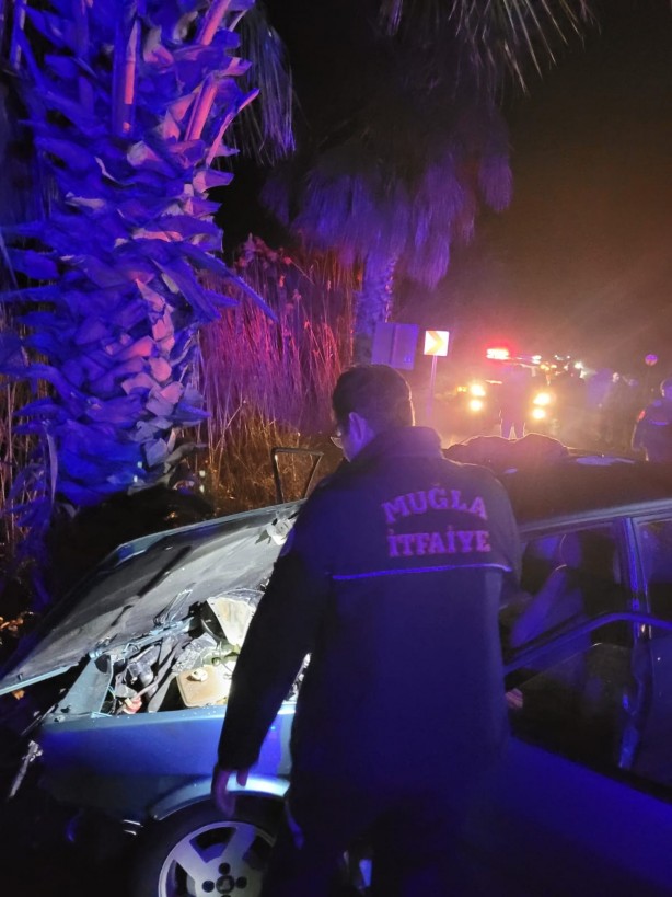 Foto - Direksiyona alkollü oturdu! Annesi kazada hayatını kaybetti, kendisi yoğun bakımda