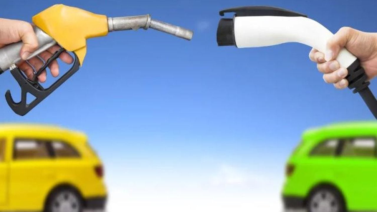 Foto - Direksiyona elektrikli dışındakiler oturamayacak! Benzinli ve dizel araçlar 2028’den itibaren yasaklanacak