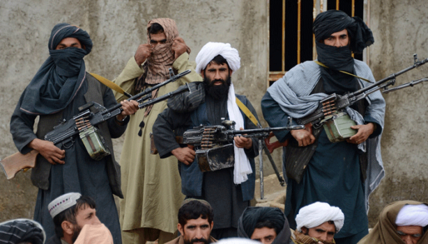 Direniyorlar! Taliban’a beklenmeyen darbe: Yüzden fazla ölü, 200 yaralı