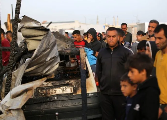 Foto - Diri diri yaktılar! ABD ve Almanya’dan skandal açıklamalar