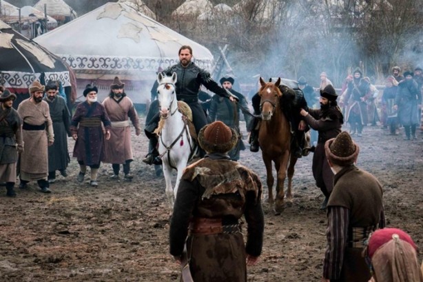 Foto - "Diriliş Ertuğrul" ekibine muhteşem karşılama