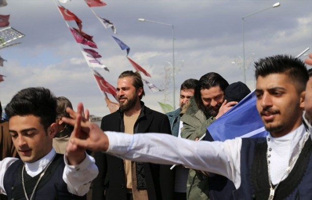 Foto - "Diriliş Ertuğrul" ekibine muhteşem karşılama