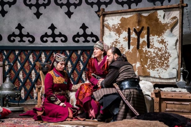 Foto - "Diriliş Ertuğrul" ekibine muhteşem karşılama