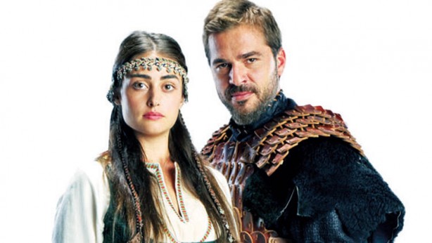 Diriliş Ertuğrul listeleri alt üst etti! Engin Altan Düzyatan’ı bakın nasıl karşıladılar