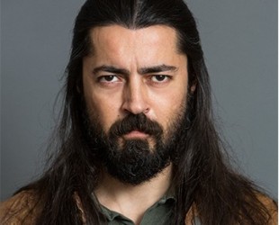 Foto - Diriliş Ertuğrul oyuncuları kaç yaşında?