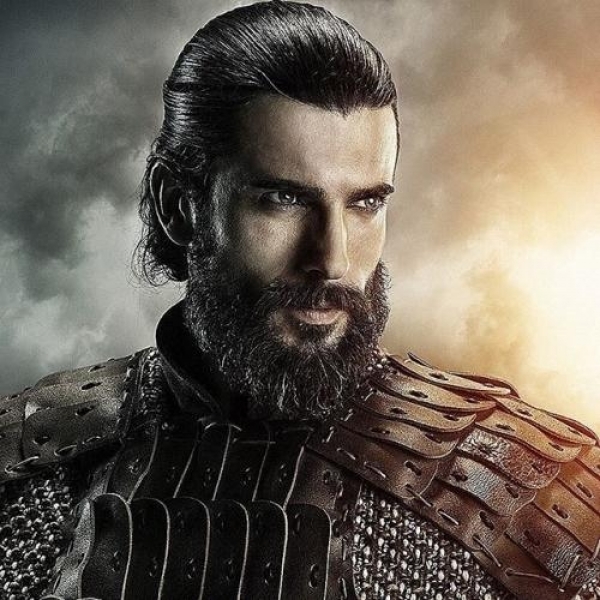 Foto - Diriliş Ertuğrul oyuncuları kaç yaşında?