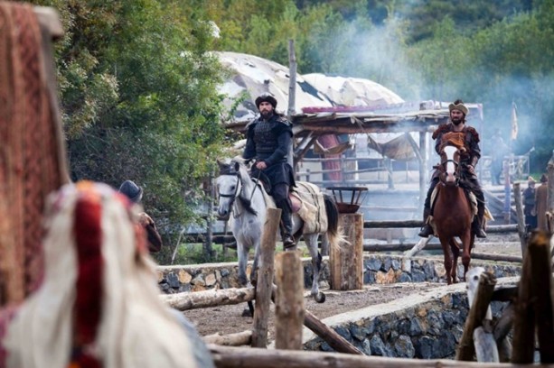 Foto - Diriliş Ertuğrul'dan efsane sözler