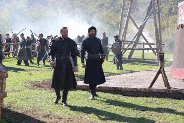 Foto - Diriliş Ertuğrul'un senaristinden heyecanlandıran tüyo!