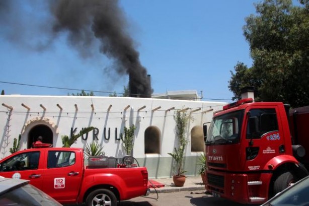 Foto - Diriliş Ertuğrul'un yıldızına büyük şok! Bodrum'daki restoranında yangın çıktı