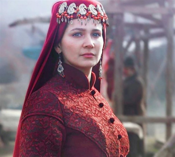 Foto - Diriliş oyuncularının eski ve şimdiki halleri