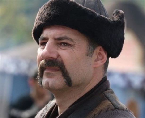 Foto - Diriliş oyuncularının eski ve şimdiki halleri