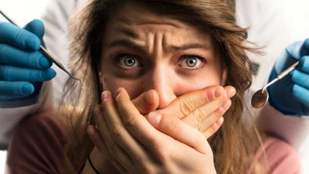 Diş etinden girip tüm vücuda yayılıyor! Görürseniz hemen..