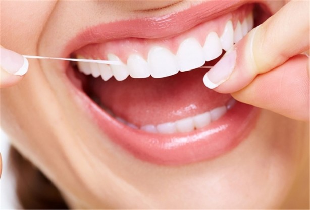 Foto - Diş fırçasını ıslatmadan kullanın!