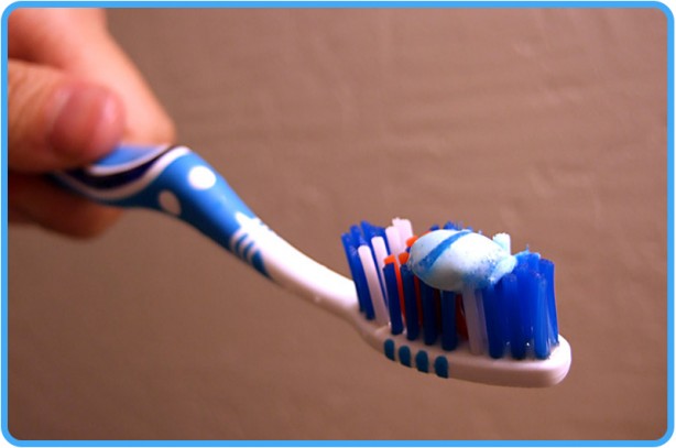 Foto - Diş fırçasını sakın ama sakın ıslatmayın! Herkes yanlış biliyormuş