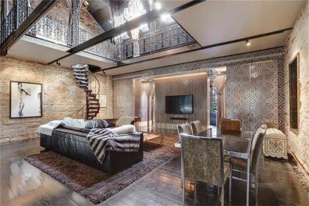 Foto - Dış görünüşü harabe ama...