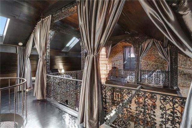 Foto - Dış görünüşü harabe ama...