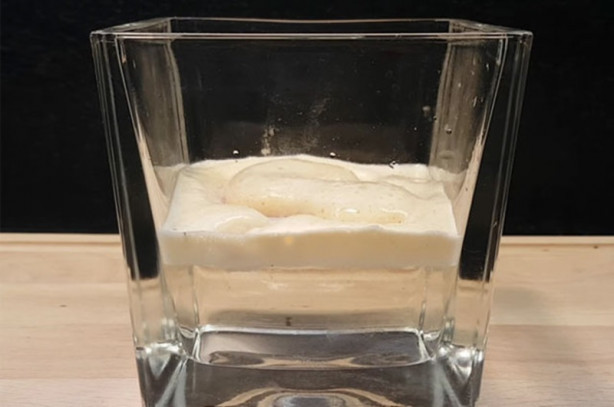 Foto - Diş macunu midede bakın ne hale geliyor