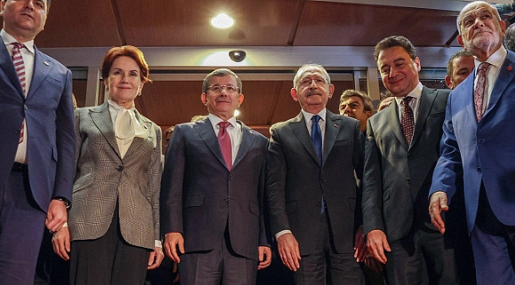 Foto - Dış müdahale çağrısına Bahçeli'den çok sert tepki! Kimse milletin iradesine zincir vuramaz