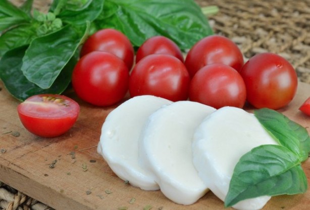Foto - Dışarıda kilosu 800 liradan satılıyor! Sadece içerisine bir kaşık sirke eklemek yetiyor! Bu yöntemle evde yapabilirsiniz