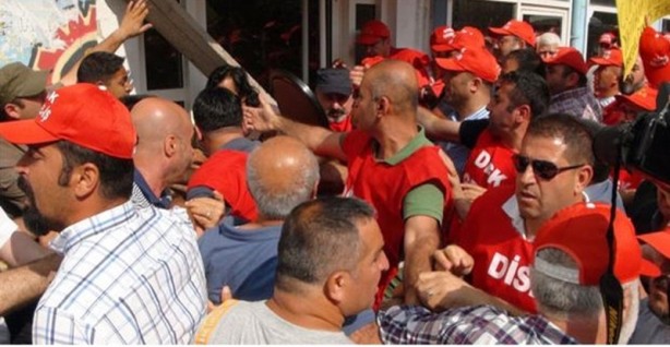 Foto - DİSK mensupları, işten çıkarılan çaycı kadını dövdü