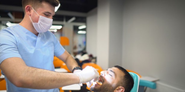 Foto - Dişleri inci gibi yapan besinler