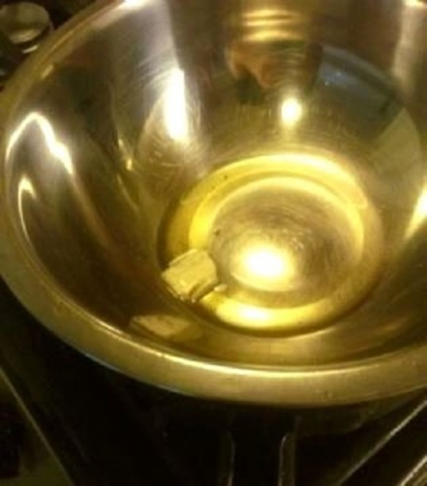 Foto - Dişlerinizi alüminyum folyo ile kaplarsanız ne olur?