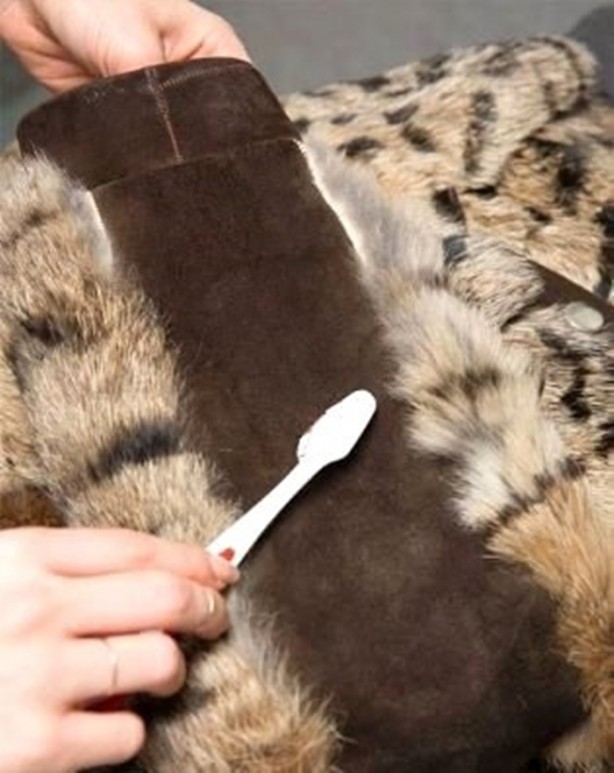 Foto - Dişlerinizi alüminyum folyo ile kaplarsanız ne olur?