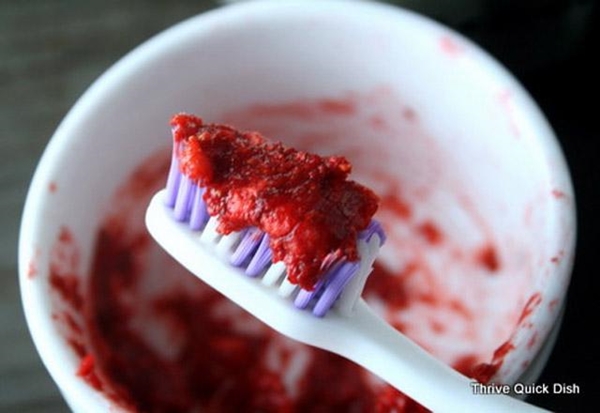 Foto - Dişlerinizi doğal yollarla beyazlatmak istiyorsanız...