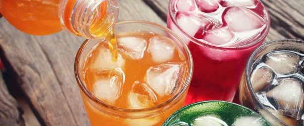 Foto - Dişlerinizin sararmasına neden olan en yaygın hatalar