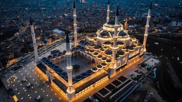 Foto - Diyanet açıkladı! Namazlar oralarda kılınacak