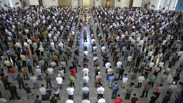 Foto - Diyanet açıkladı! Namazlar oralarda kılınacak