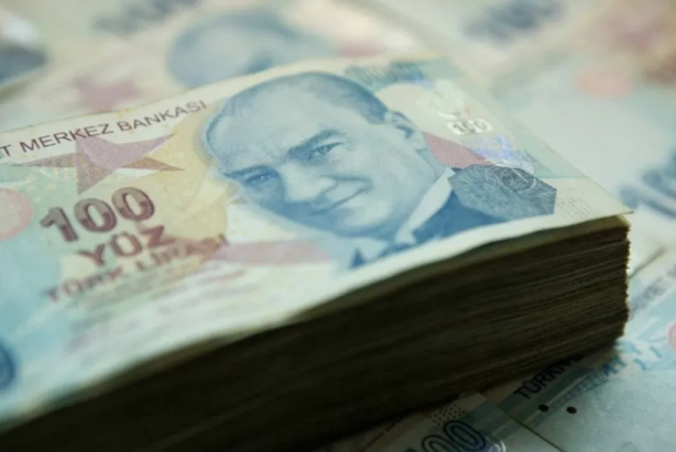 Foto - Diyanet 'Bu para caiz değil' demişti! Emeklilere 15 bin lira vermeye başladılar