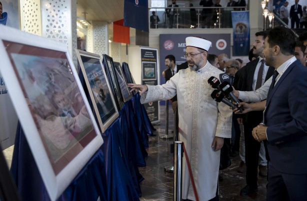 Foto - Diyanet İşleri Başkanı Ali Erbaş: Bu vazife bizim omuzlarımızda
