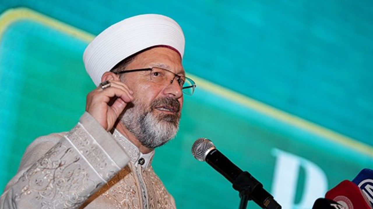 Foto - Diyanet İşleri Başkanı Ali Erbaş yapay zekaya ayet sordu! Aldığı cevapla şoku yaşadı