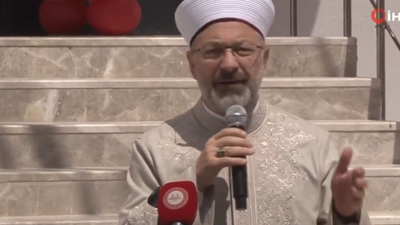 Foto - Diyanet İşleri Başkanı Ali Erbaş yapay zekaya ayet sordu! Aldığı cevapla şoku yaşadı