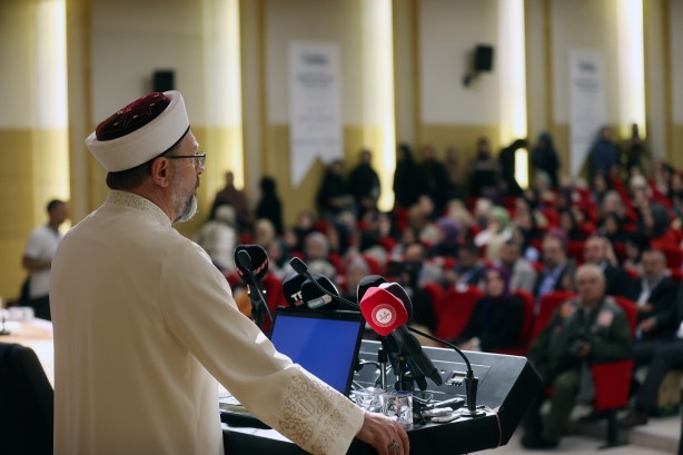 Foto - Diyanet İşleri Başkanı Erbaş: Cami temeli atılmayan üniversite neredeyse kalmadı