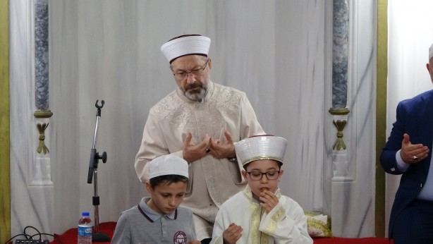 Diyanet İşleri Başkanı Erbaş: "Şu nimetlere bakar mısınız, şu güzelliklere bakar mısınız…