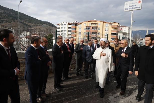 Diyanet İşleri Başkanı Erbaş: Ümmetin en şereflileri olacaksınız