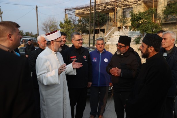 Foto - Diyanet İşleri Başkanı Erbaş'tan kiliseye ziyaret