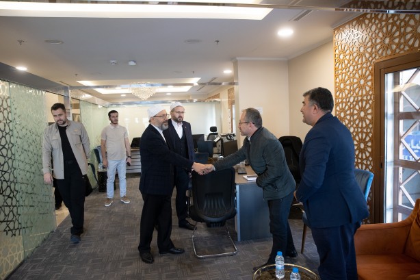 Diyanet İşleri Başkanı Prof. Erbaş Arabistan'da!