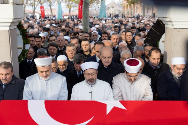 Diyanet İşleri eski Başkanı son yolculuğuna uğurlandı