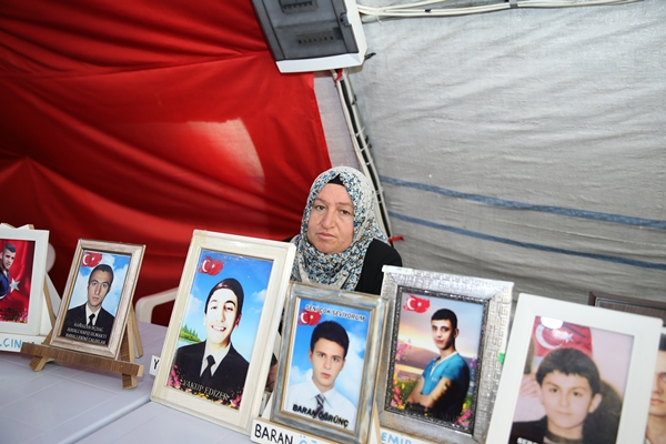 Foto - Diyarbakır annelerinden evlatlarına çağrı: Teslim olun