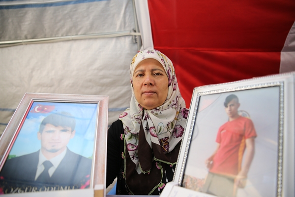 Foto - Diyarbakır annelerinden evlatlarına çağrı: Teslim olun