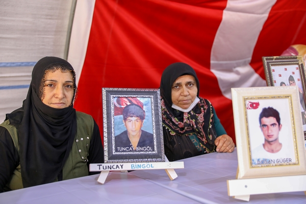 Foto - Diyarbakır annelerinden evlatlarına çağrı: Teslim olun