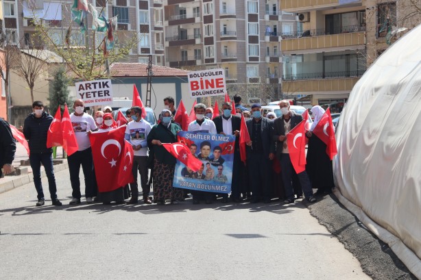 Diyarbakır annelerine Siirtli kadınlardan destek