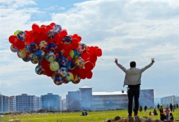 Foto - Diyarbakır Nevruzundan skandal kareler!