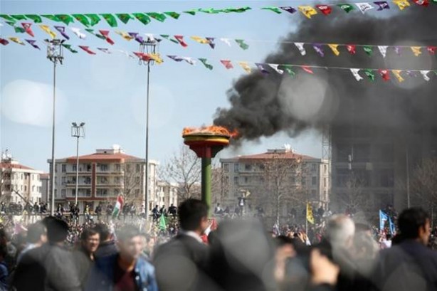 Foto - Diyarbakır Nevruzundan skandal kareler!