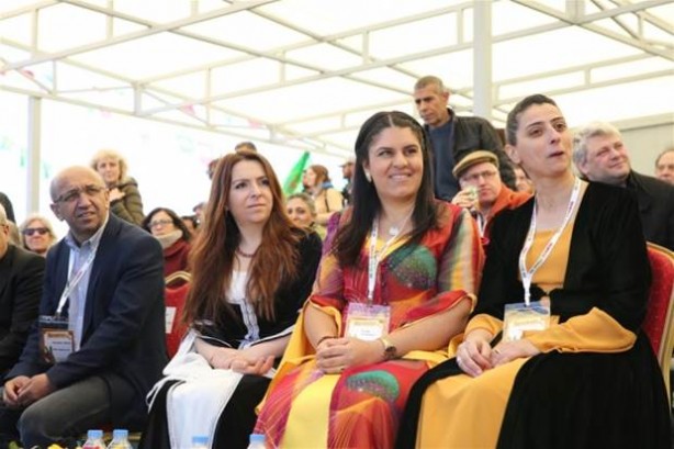 Foto - Diyarbakır Nevruzundan skandal kareler!