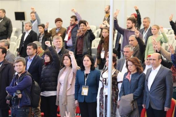 Foto - Diyarbakır Nevruzundan skandal kareler!