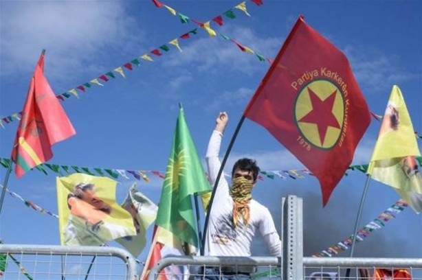 Foto - Diyarbakır Nevruzundan skandal kareler!